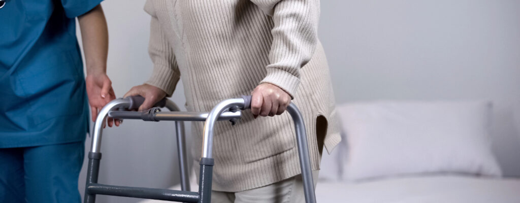 How Physical Therapy Enhances Recovery After Joint Replacement